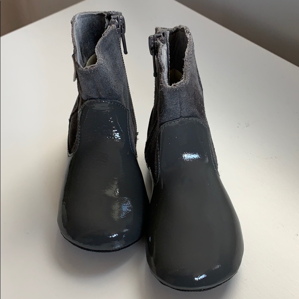 Robeez super cute grey leather boots